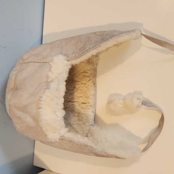 Fur hat